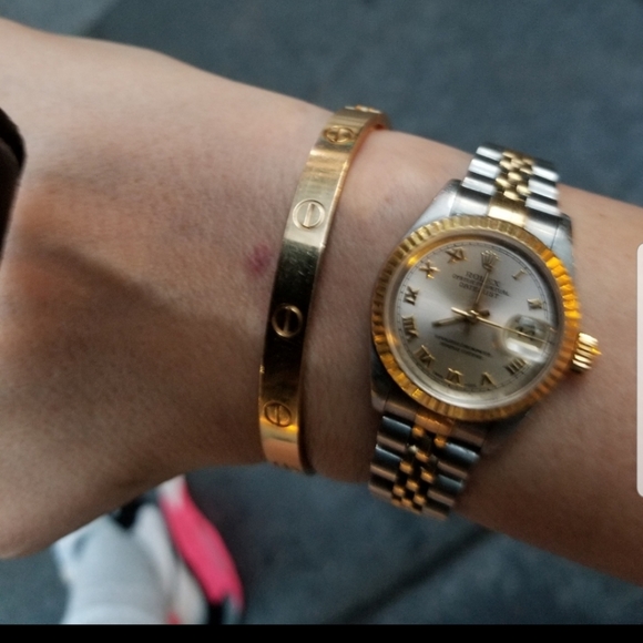 Cartier Love  Bracelet 18K Yellow Gold  Size 17 - Picture 3 of 13